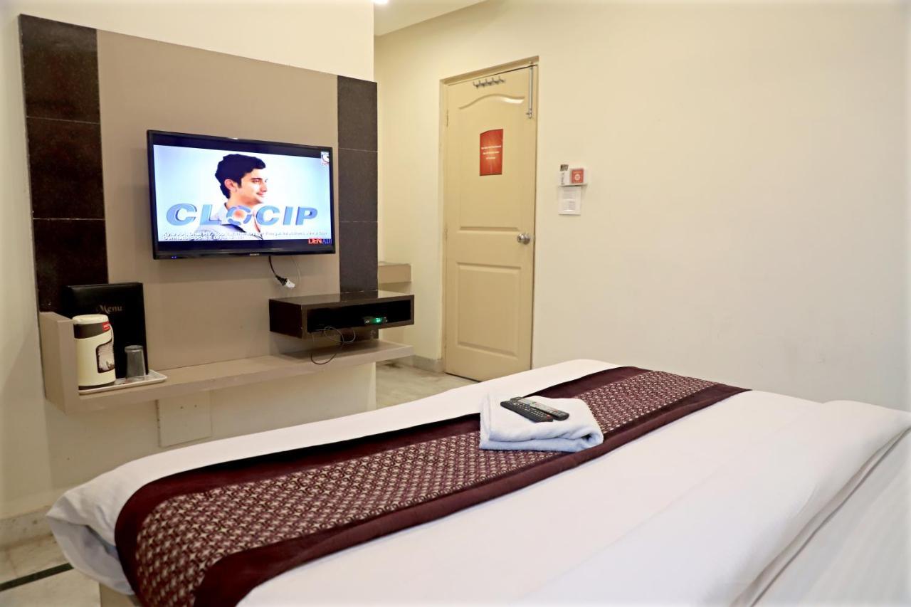 Hotel Klick International - 2 Min Walking From New Delhi Railway Station Exterior photo