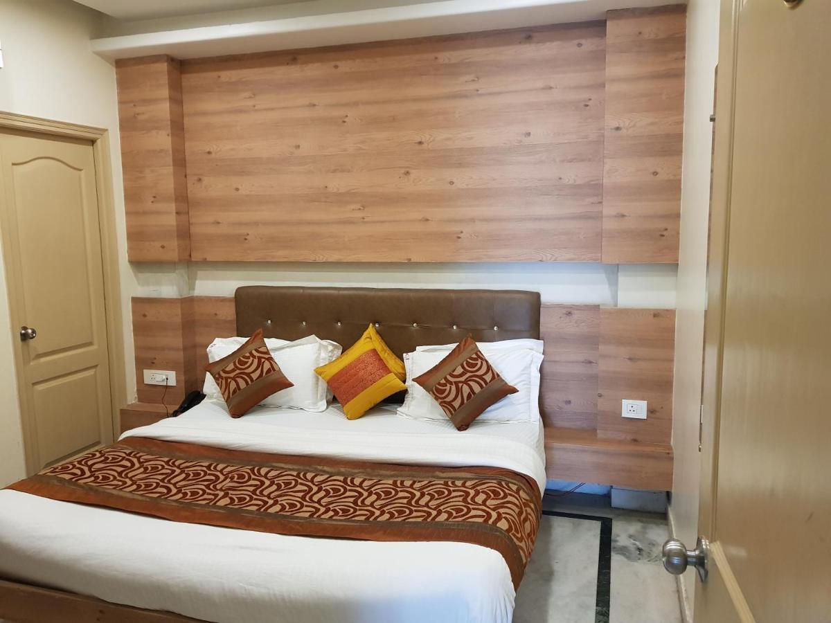 Hotel Klick International - 2 Min Walking From New Delhi Railway Station Exterior photo